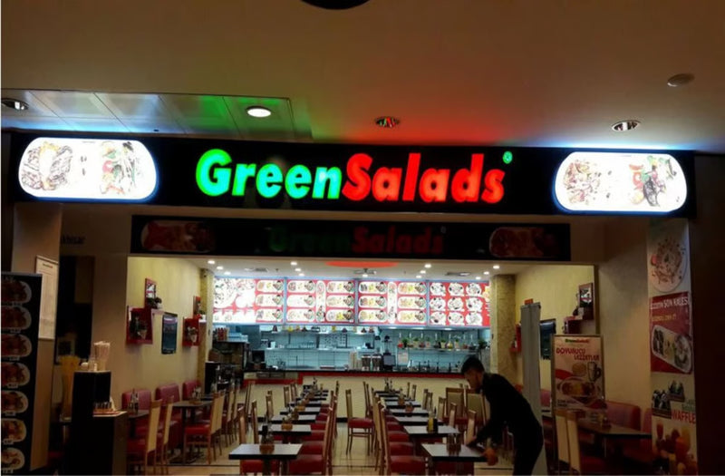 لوحات إعلانية